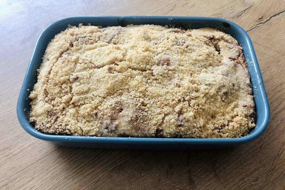 Apfel - Rhabarber - Blechkuchen mit Streusel