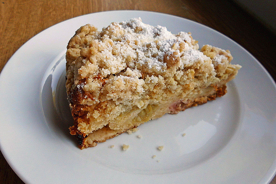 Apfel - Rhabarber - Blechkuchen mit Streusel