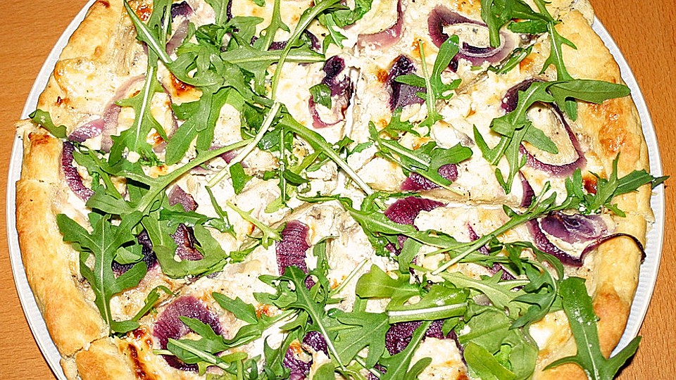 Weisse Pizza Mit Steinpilz Gorgonzola Und Rucola Von Riviera Chefkoch