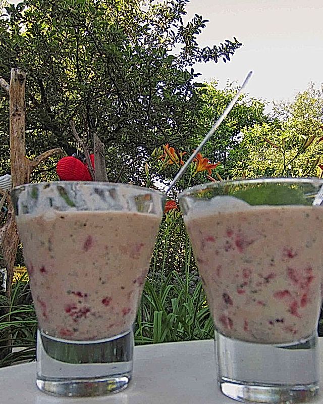 Joghurt - Eis mit Minz - Erdbeeren