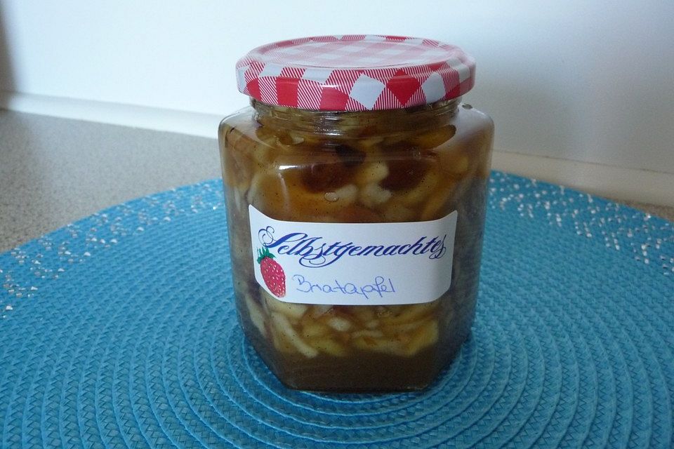 Bratapfelmarmelade mit Rosinen und Zimt