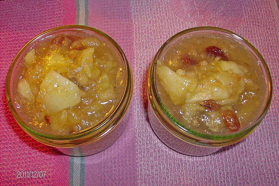 Bratapfelmarmelade mit Rosinen und Zimt