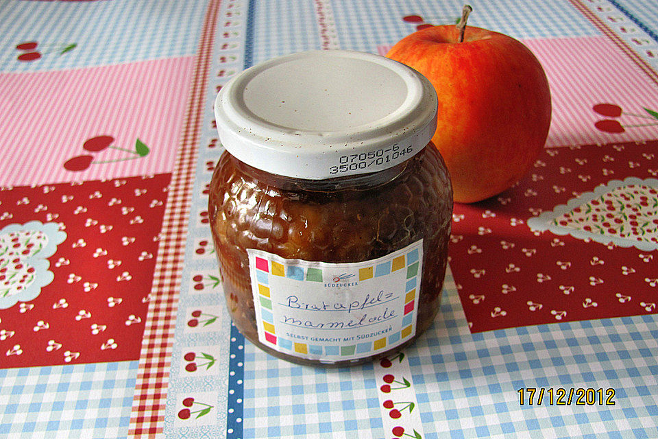 Bratapfelmarmelade mit Rosinen und Zimt