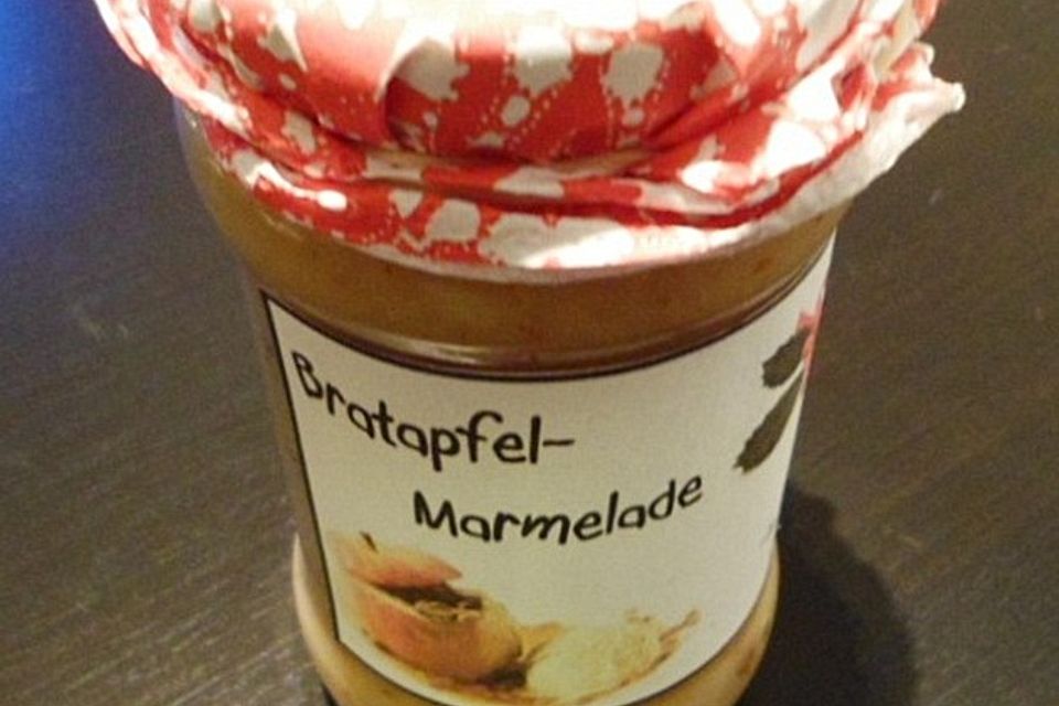 Bratapfelmarmelade mit Rosinen und Zimt