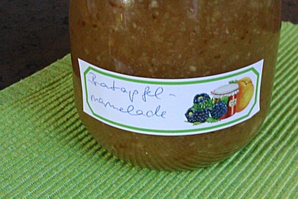 Bratapfelmarmelade mit Rosinen und Zimt