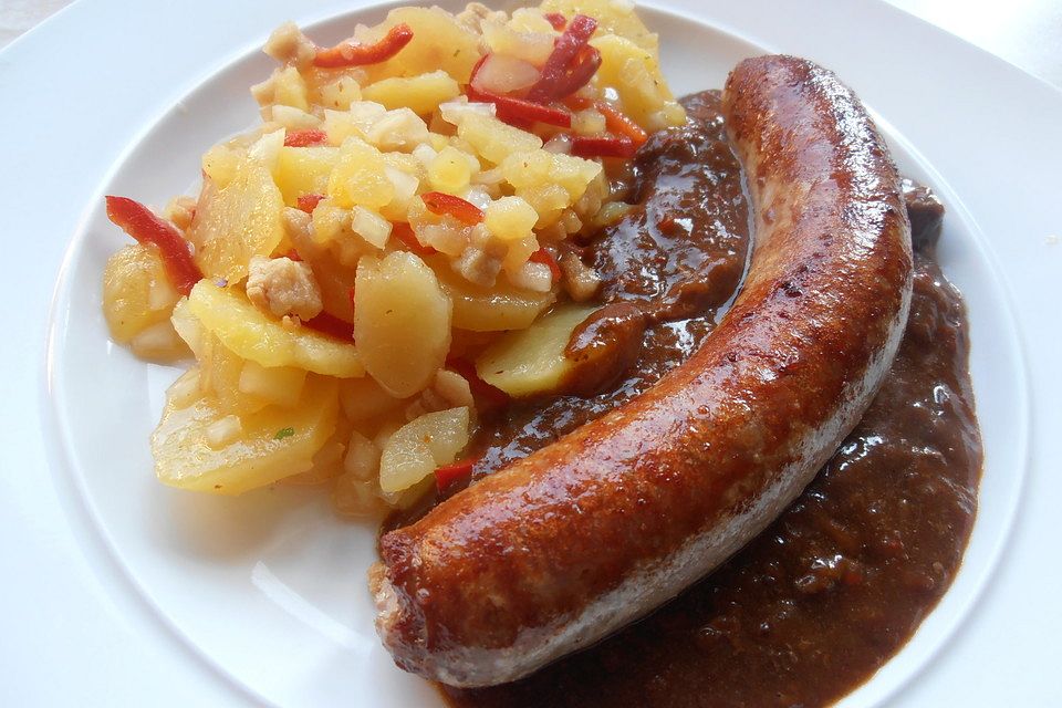 Bratwurst - Kartoffelpfanne mit Kohl