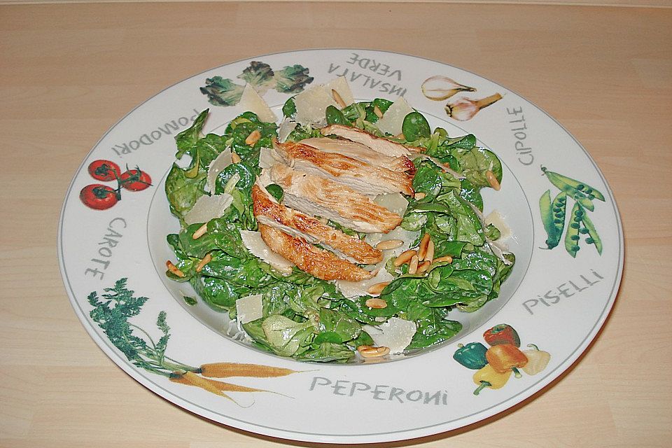 Caesar Salat mit Putenstreifen und Riesengarnelen