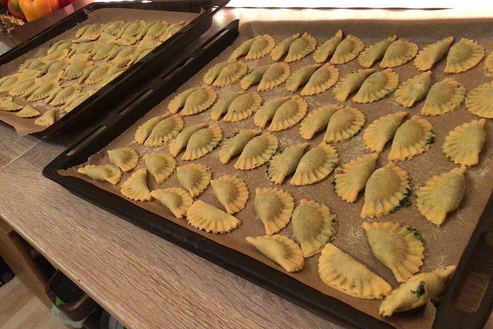 Tortellini ripieni di mozzarella e spinaci