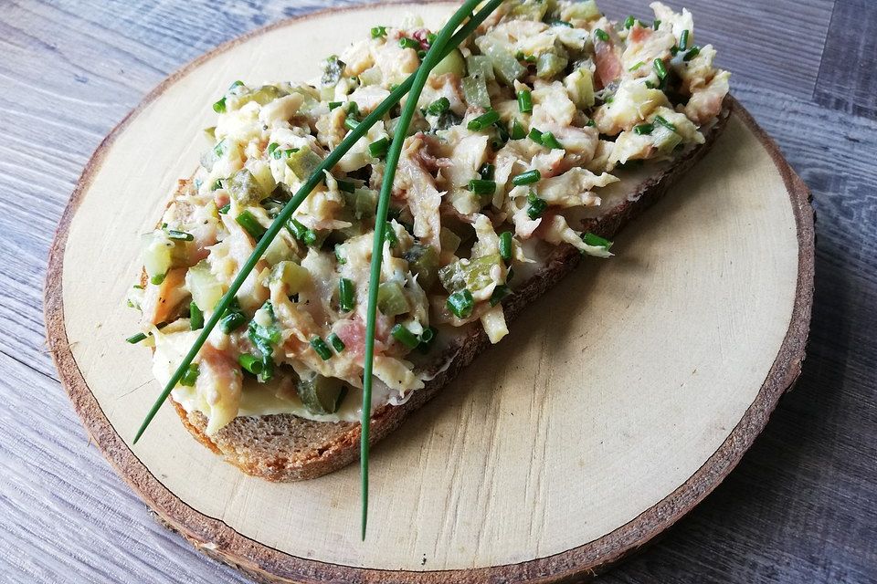 Tartar vom Räucherfisch