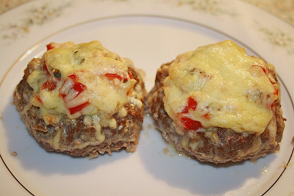 Hackfleischnester mit Gouda - Tomaten - Füllung