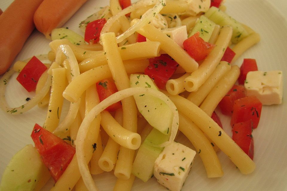 Griechischer Nudelsalat