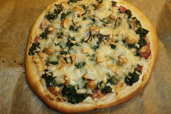 Spinat - Schinken - Pizza von heimwerkerkönig | Chefkoch