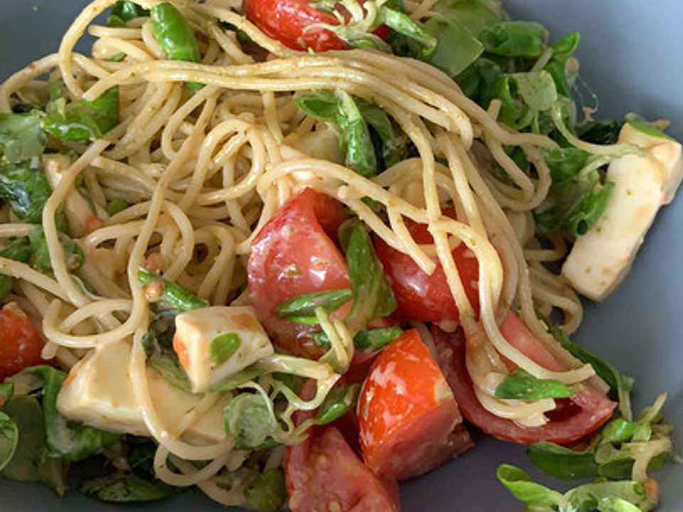 Spaghetti - Feldsalat mit Tomate und Balsamico von KingGT| Chefkoch