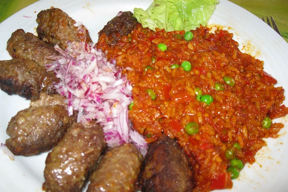 Djuvecreis mit Cevapcici