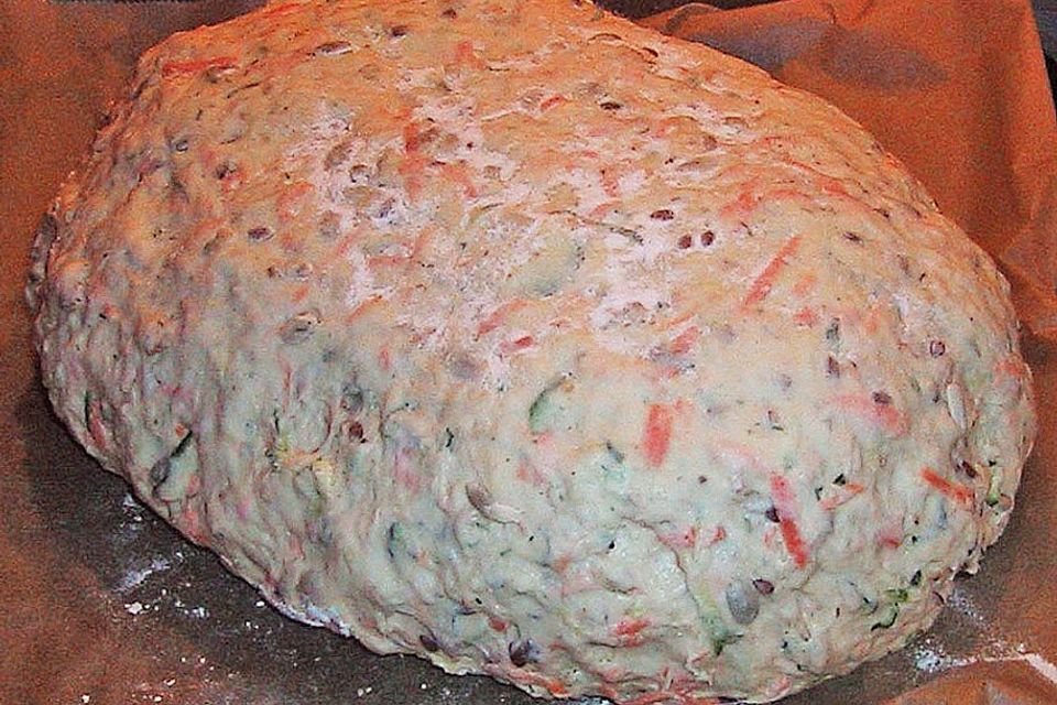 Möhren - Zucchini - Brot