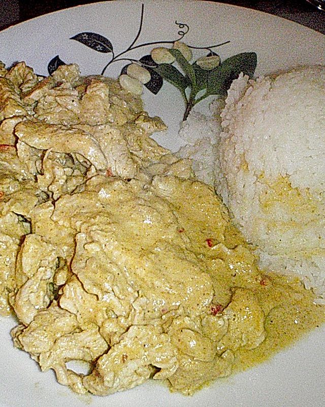Dickes Thai - Hühnercurry mit Erdnusssauce