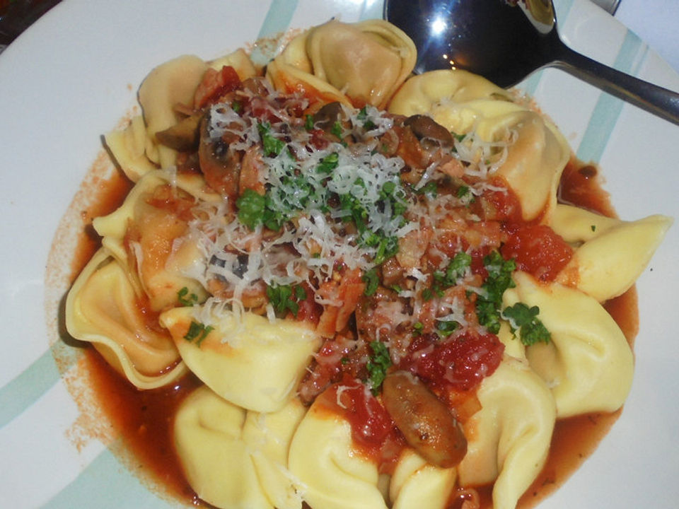 Tortellini in Tomaten - Sugo von SpottedDrum| Chefkoch