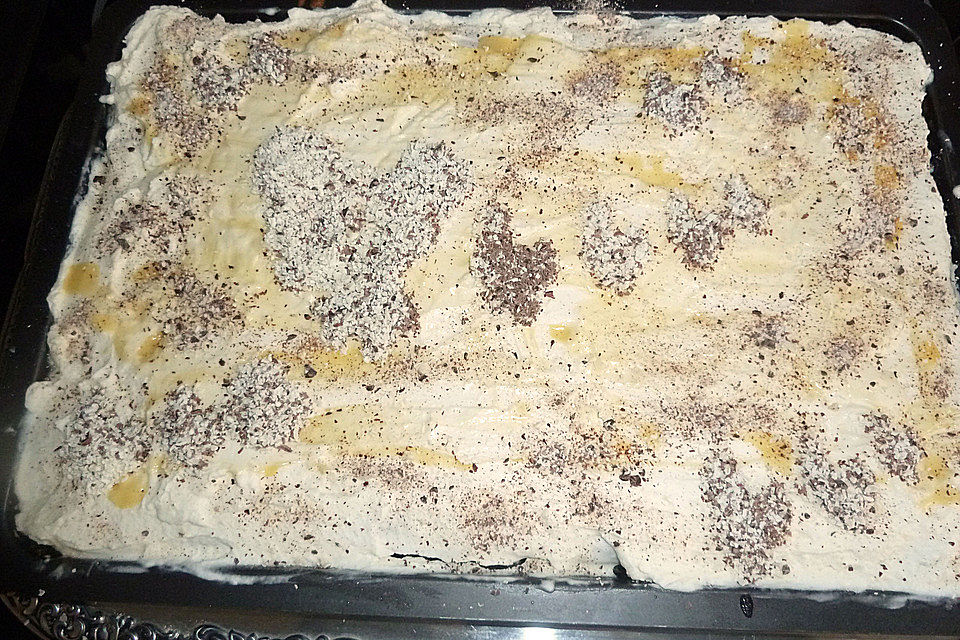 Kirsch - Eierlikör - Blechkuchen mit Schmand - Sahne