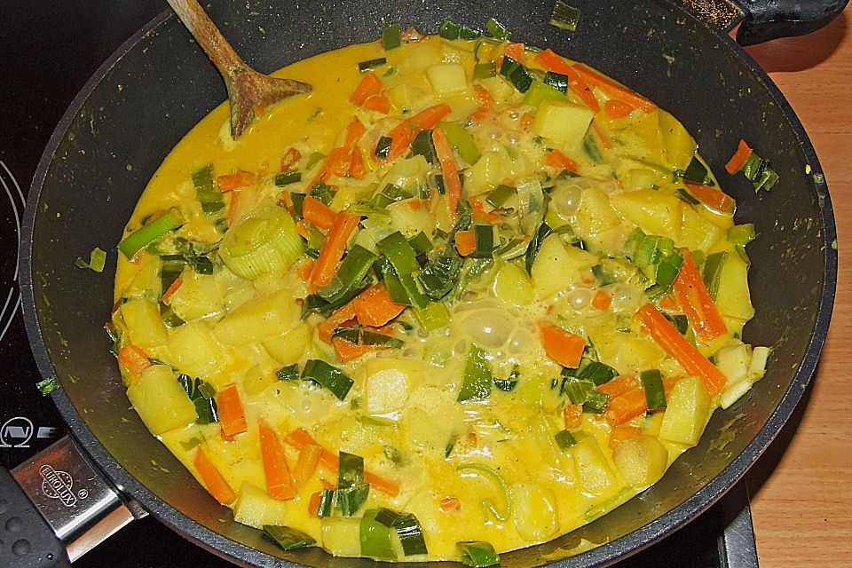 Möhren-Kartoffel-Kokos-Curry