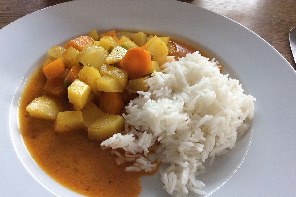 Möhren-Kartoffel-Kokos-Curry