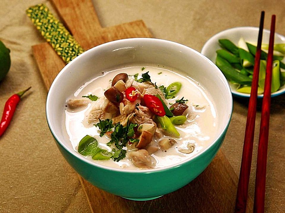 Tom Kha Gai - Hühnersuppe mit Kokosmilch und Galgant