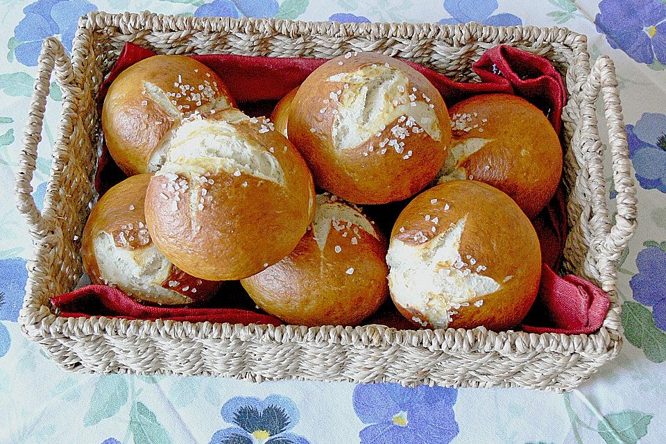 Laugenbrötchen Laugenbrötchen