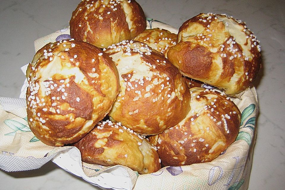 Laugenbrötchen Laugenbrötchen
