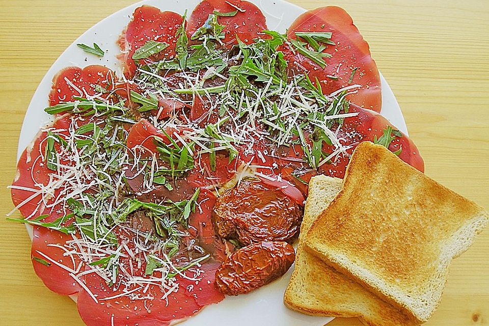 Bresaola pikant mit Rucola