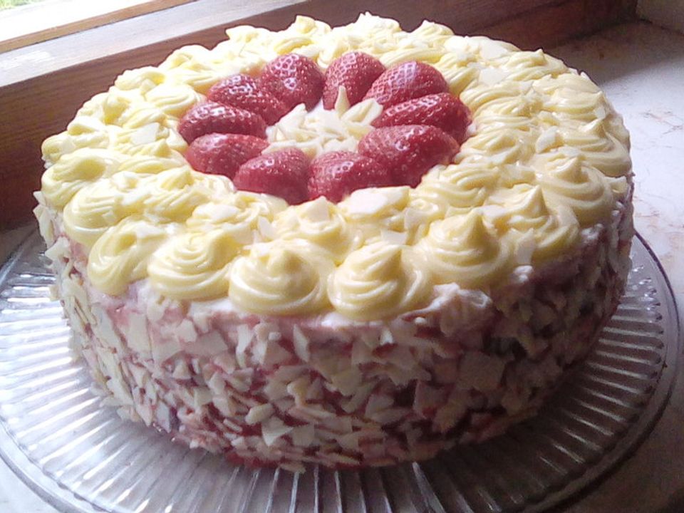 Erdbeer - Eierlikör - Torte von kleinerkoettel| Chefkoch