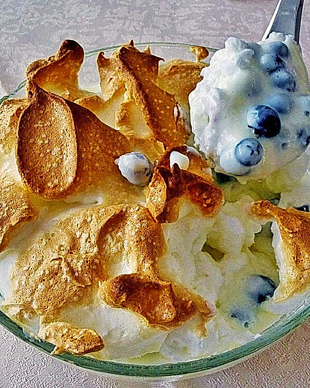 Blaubeer - Joghurt mit Eierschnee