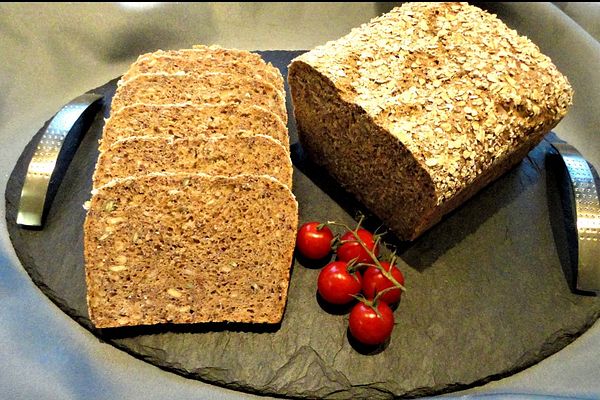 Saftiges Vollkornbrot ohne Kneten von omolas | Chefkoch