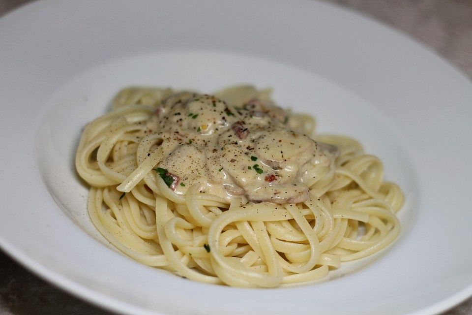 Spaghetti mit Pilz - Sahne - Soße