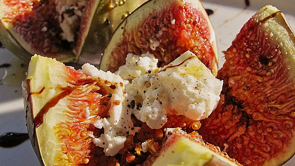 Feigen mit Käse und Honig