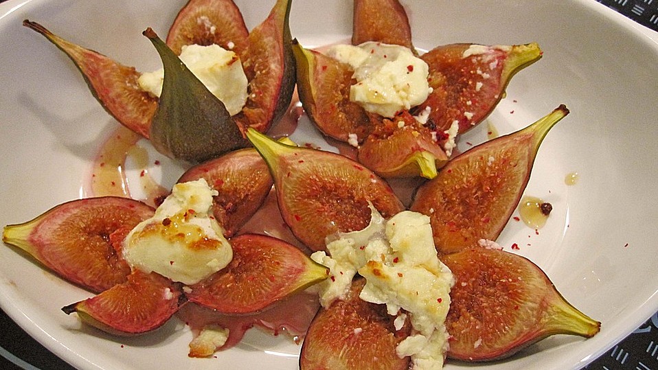 Feigen mit Käse und Honig