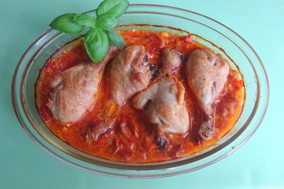 Hähnchenkeulen in Tomaten - Knoblauch - Sauce aus dem Backofen