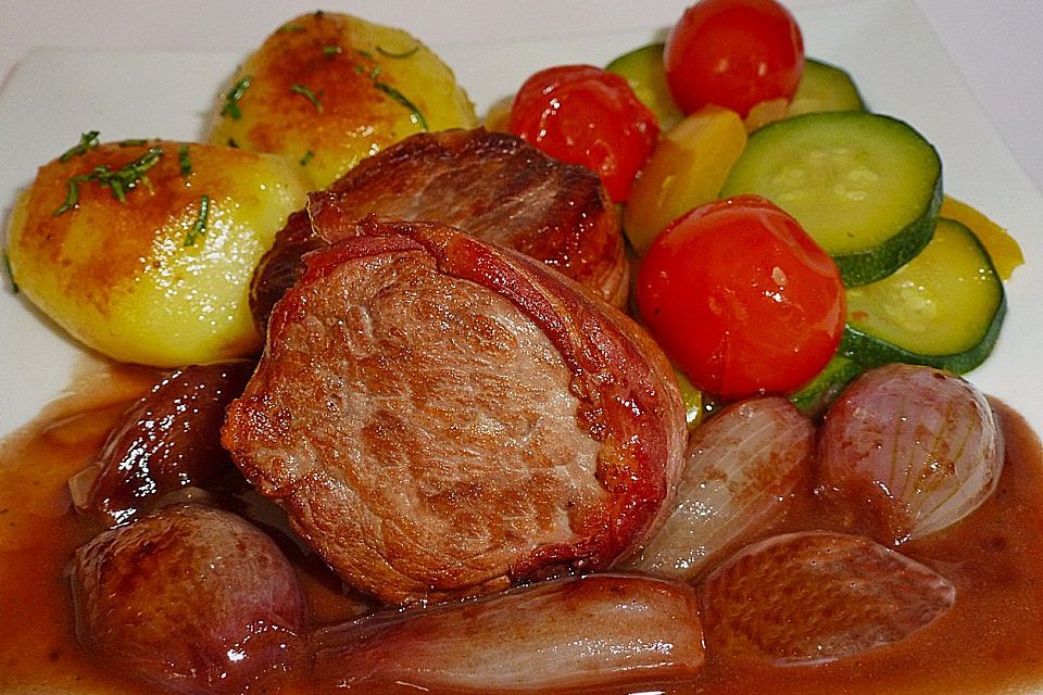 Schweinemedaillons mit Schalotten-Balsamico-Sauce