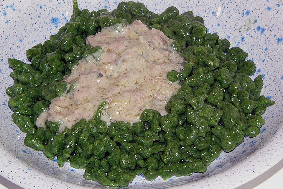 Spinatspätzle mit Gorgonzolarahmsoße