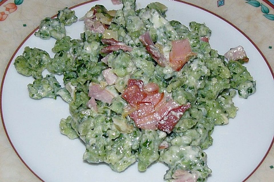 Spinatspätzle mit Gorgonzolarahmsoße