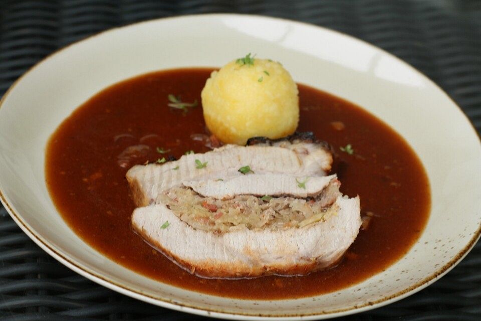 Gefüllte Schweinebrust