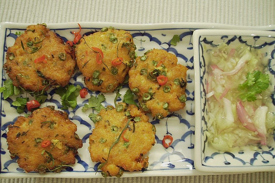 Thailändische Fischplätzchen mit Gurken - Ingwer - Relish