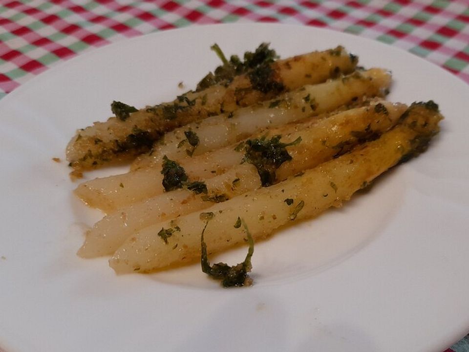 Gebratener Spargel mit Kürbiskernöl von Koelkast| Chefkoch