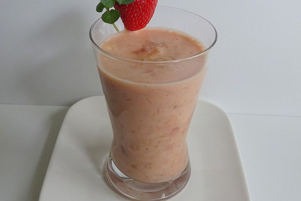 Erdbeer - Rhabarber - Smoothie