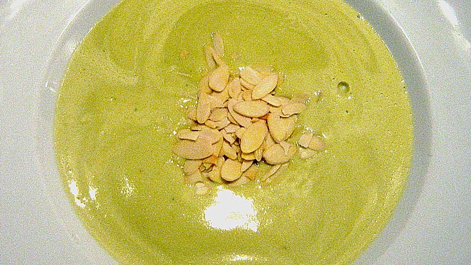 Avocadosuppe Mit Mandelblattchen Chefkoch 