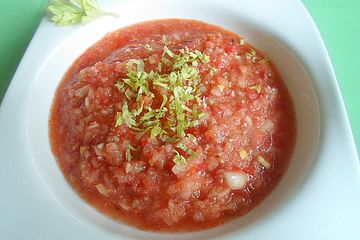 Kalte Tomatensuppe Mit Staudensellerie Von Heimwerkerkonig Chefkoch 