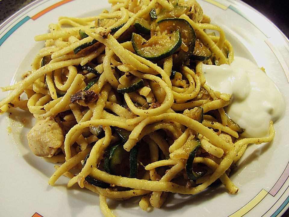 Spätzle mit Puten - Ragout von heimwerkerkönig| Chefkoch