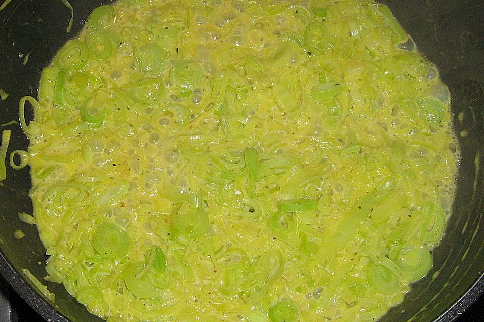 Lauch - Ravioli an Trüffelsauce Lauch - Ravioli an Trüffelsauce