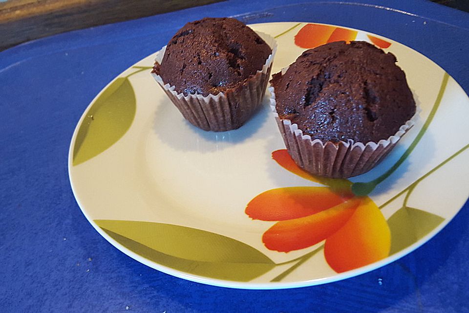 Schokomuffins mit heißem Schokokern Schokomuffins mit heißem Schokokern