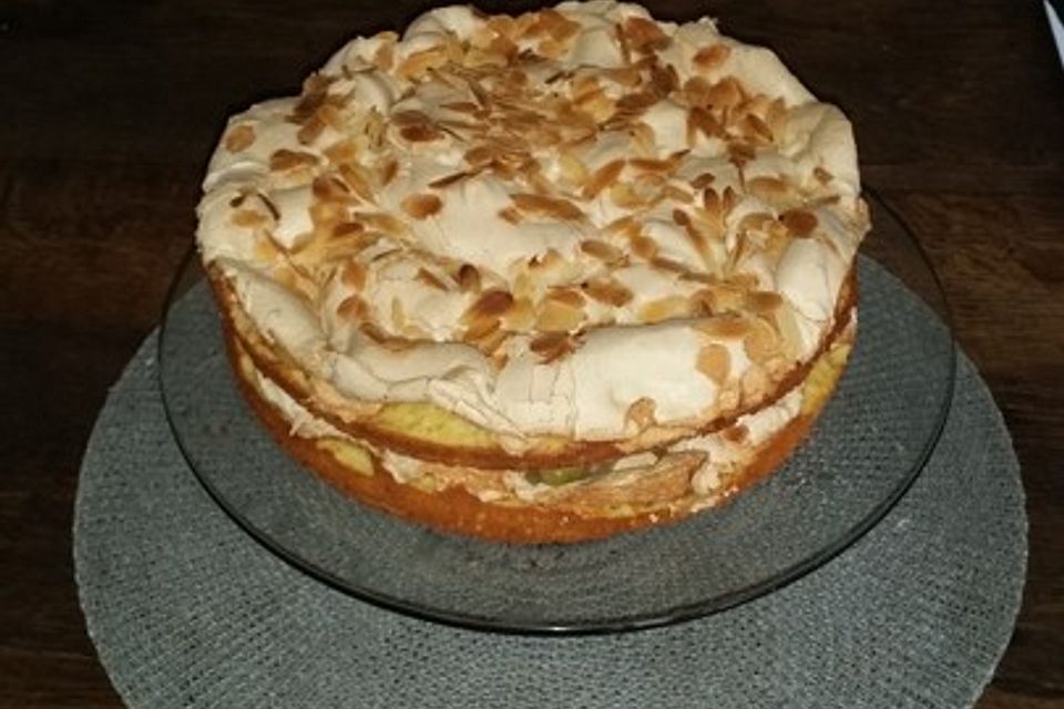 Stachelbeer - Baiser - Torte