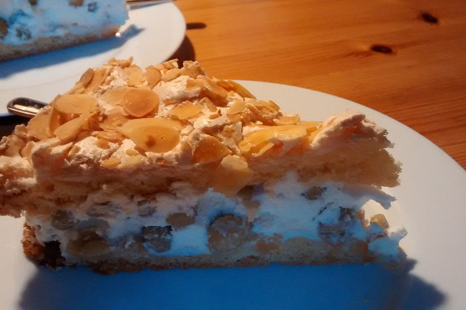 Stachelbeer - Baiser - Torte