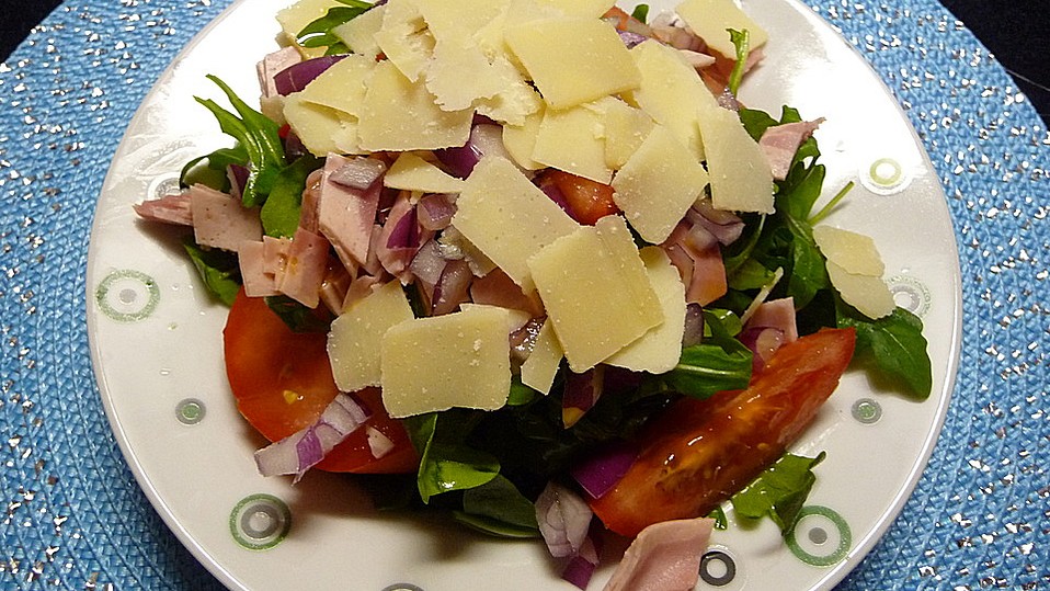 Tomaten - Rucola - Salat mit Schinken und Parmesan von Epomeo123